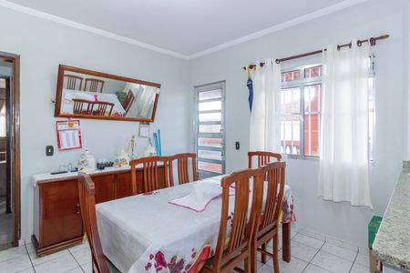 Casa à venda com 101m², 3 quartos e 2 vagas Casa à venda com 101m², 3 quartos e 2 vagasCozinha