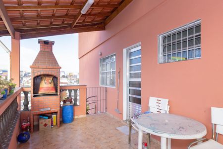 Casa à venda com 101m², 3 quartos e 2 vagas Casa à venda com 101m², 3 quartos e 2 vagasCorredor Lateral
