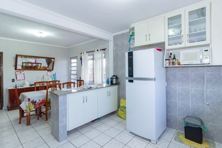 Casa à venda com 101m², 3 quartos e 2 vagas Casa à venda com 101m², 3 quartos e 2 vagasCozinha
