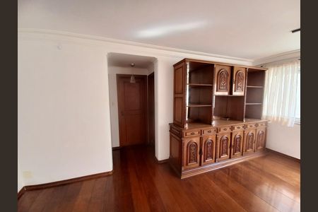 Apartamento à venda com 209m², 3 quartos e 1 vaga Apartamento à venda com 209m², 3 quartos e 1 vagaSala