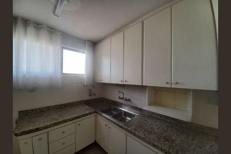Apartamento à venda com 209m², 3 quartos e 1 vaga Apartamento à venda com 209m², 3 quartos e 1 vagaCozinha - Armários