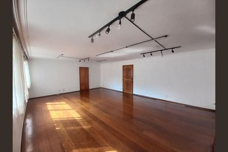 Apartamento à venda com 209m², 3 quartos e 1 vaga Apartamento à venda com 209m², 3 quartos e 1 vagaSala