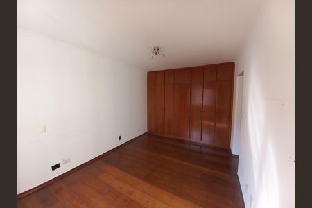 Apartamento à venda com 209m², 3 quartos e 1 vaga Apartamento à venda com 209m², 3 quartos e 1 vagaQuarto 1 - Armários
