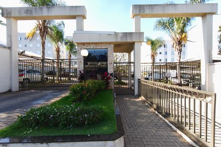 Apartamento à venda com 45m², 2 quartos e 2 vagas Apartamento à venda com 45m², 2 quartos e 2 vagasFachada do Condomínio