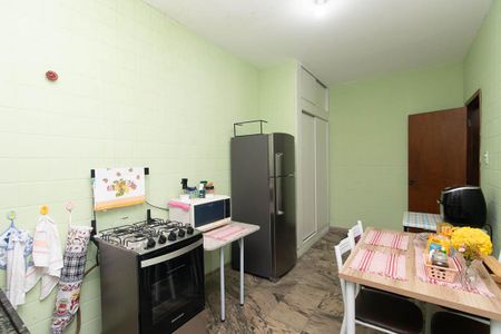 Casa para alugar com 236m², 3 quartos e 2 vagas Casa para alugar com 236m², 3 quartos e 2 vagasCozinha