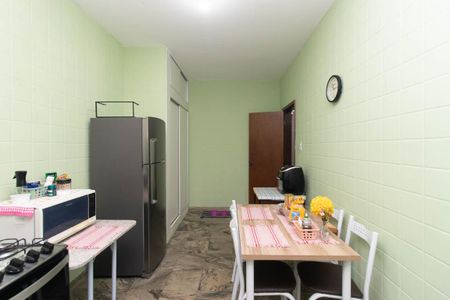 Casa para alugar com 236m², 3 quartos e 2 vagas Casa para alugar com 236m², 3 quartos e 2 vagasCozinha