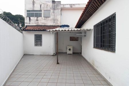 Casa para alugar com 236m², 3 quartos e 2 vagas Casa para alugar com 236m², 3 quartos e 2 vagasQuintal