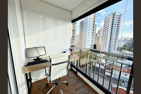 Apartamento à venda com 72m², 2 quartos e 1 vaga