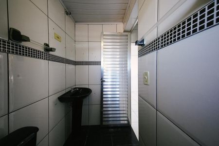 Banheiro de casa para alugar com 1 quarto, 65m² em Jardim Matarazzo, São Paulo