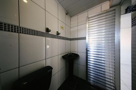 Banheiro de casa para alugar com 1 quarto, 65m² em Jardim Matarazzo, São Paulo