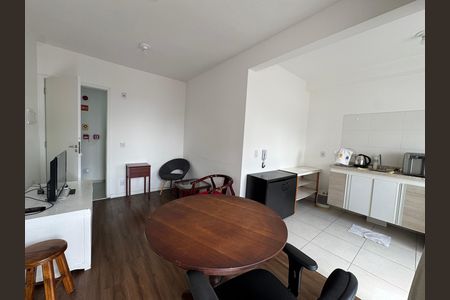 Sala de kitnet/studio para alugar com 1 quarto, 37m² em Presidente Altino, Osasco