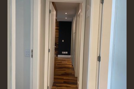 Apartamento para alugar com 100m², 2 quartos e 1 vaga Apartamento para alugar com 100m², 2 quartos e 1 vagaCorredor