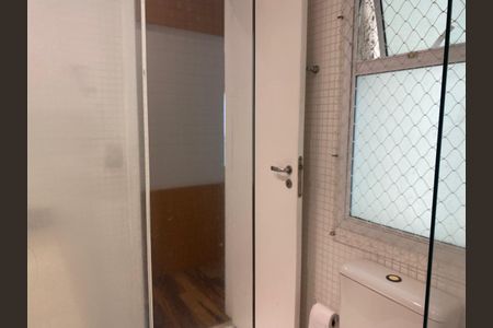 Apartamento para alugar com 100m², 2 quartos e 1 vaga Apartamento para alugar com 100m², 2 quartos e 1 vagaBanheiro