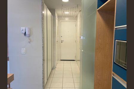 Apartamento para alugar com 100m², 2 quartos e 1 vaga Apartamento para alugar com 100m², 2 quartos e 1 vagaÁrea de serviço