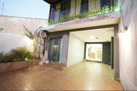 Casa à venda com 3 quartos, 360m² em Jardim Balneario Meia Ponte, Goiânia