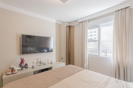 Apartamento à venda com 220m², 3 quartos e 2 vagas Apartamento à venda com 220m², 3 quartos e 2 vagasSuíte 2