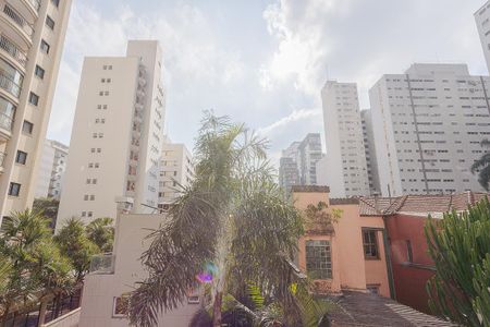 Apartamento à venda com 220m², 3 quartos e 2 vagas Apartamento à venda com 220m², 3 quartos e 2 vagasVista da Suíte 3