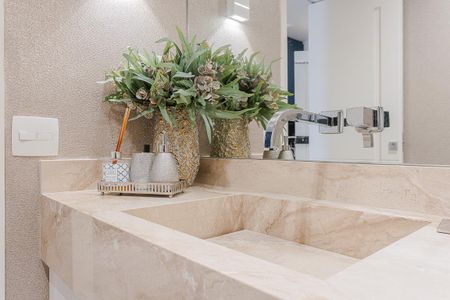 Apartamento à venda com 220m², 3 quartos e 2 vagas Apartamento à venda com 220m², 3 quartos e 2 vagasLavabo