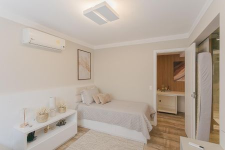 Apartamento à venda com 220m², 3 quartos e 2 vagas Apartamento à venda com 220m², 3 quartos e 2 vagasSuíte 1