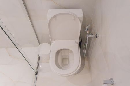 Apartamento à venda com 220m², 3 quartos e 2 vagas Apartamento à venda com 220m², 3 quartos e 2 vagasBanheiro da Suíte 1