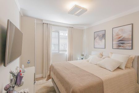 Apartamento à venda com 220m², 3 quartos e 2 vagas Apartamento à venda com 220m², 3 quartos e 2 vagasSuíte 2