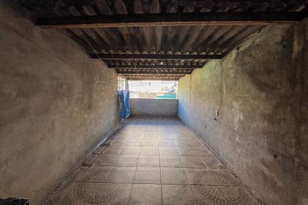 Casa à venda com 42m², 2 quartos e 1 vaga Casa à venda com 42m², 2 quartos e 1 vagaVaranda