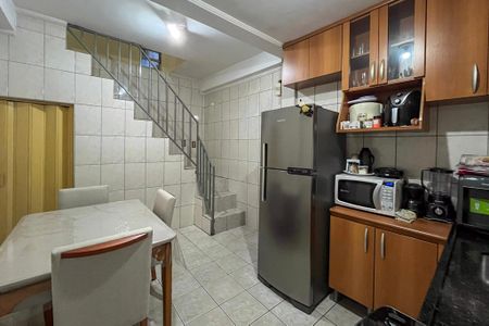 Casa à venda com 42m², 2 quartos e 1 vaga Casa à venda com 42m², 2 quartos e 1 vagaCozinha
