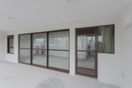 Varanda de apartamento à venda com 2 quartos, 129m² em Pinheiros, São Paulo