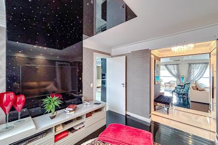Apartamento à venda com 238m², 4 quartos e 4 vagasSala de TV