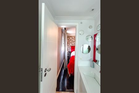 Apartamento à venda com 238m², 4 quartos e 4 vagasBanheiro da Suíte 2