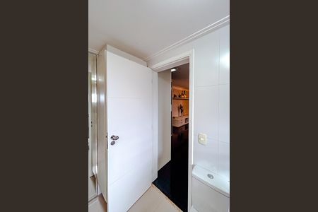 Apartamento à venda com 238m², 4 quartos e 4 vagasBanheiro da Suíte 1