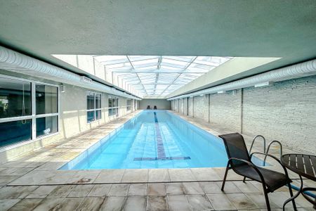 Apartamento à venda com 238m², 4 quartos e 4 vagasÁrea comum - Piscina