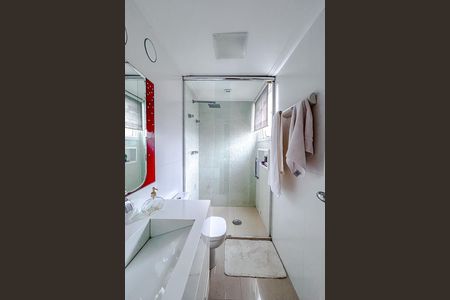 Apartamento à venda com 238m², 4 quartos e 4 vagasBanheiro da Suíte 2