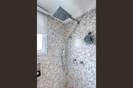 Apartamento à venda com 238m², 4 quartos e 4 vagasBanheiro da Suíte 1