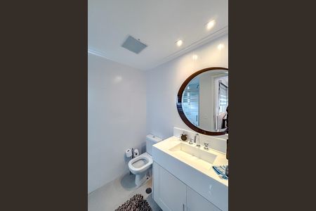 Apartamento à venda com 238m², 4 quartos e 4 vagasBanheiro da Suíte 3