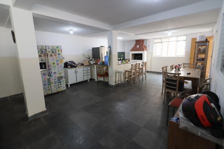 Casa à venda com 418m², 6 quartos e 4 vagasChurrasqueira