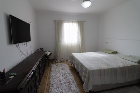 Casa à venda com 418m², 6 quartos e 4 vagasSuíte 1