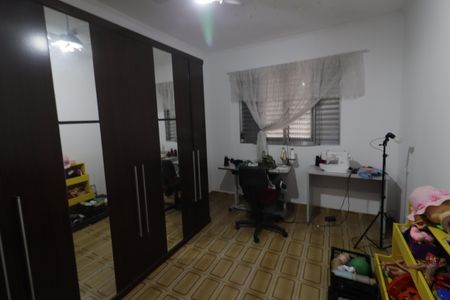 Casa à venda com 418m², 6 quartos e 4 vagasQuarto 3