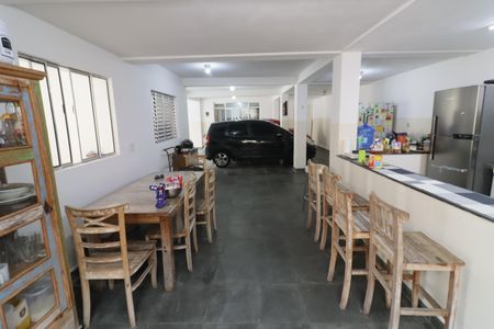 Casa à venda com 418m², 6 quartos e 4 vagasChurrasqueira