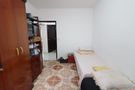 Casa à venda com 418m², 6 quartos e 4 vagasQuarto 2