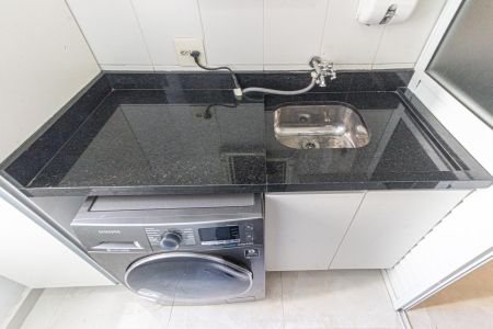 Apartamento à venda com 76m², 3 quartos e 1 vagaÁrea de Serviço