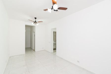 Apartamento à venda com 87m², 3 quartos e 1 vaga Apartamento à venda com 87m², 3 quartos e 1 vagaSala