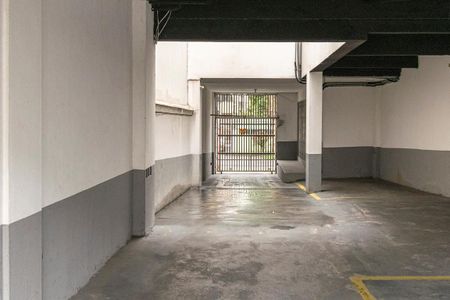 Apartamento à venda com 87m², 3 quartos e 1 vaga Apartamento à venda com 87m², 3 quartos e 1 vagaÁrea comum - Portão da garagem
