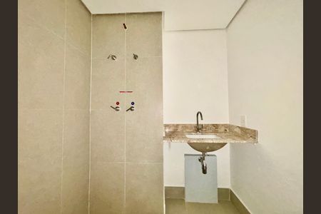 Studio Banheiro  de kitnet/studio para alugar com 1 quarto, 54m² em Pinheiros, São Paulo