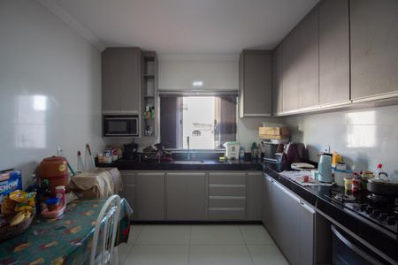 Casa à venda com 175m², 3 quartos e 3 vagasCozinha