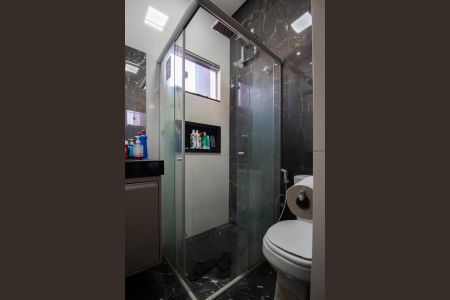 Casa à venda com 175m², 3 quartos e 3 vagasBanheiro Social