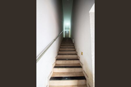 Casa à venda com 175m², 3 quartos e 3 vagasEscada