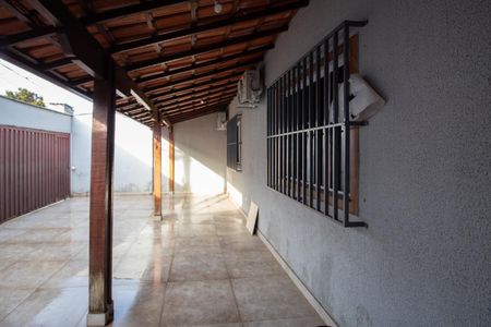 Casa à venda com 175m², 3 quartos e 3 vagasVaranda