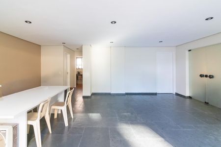 Apartamento à venda com 70m², 2 quartos e 1 vaga Apartamento à venda com 70m², 2 quartos e 1 vagaÁrea comum - Salão de festas