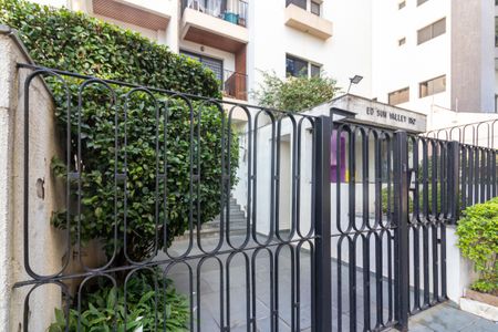 Apartamento à venda com 70m², 2 quartos e 1 vaga Apartamento à venda com 70m², 2 quartos e 1 vagaFachada